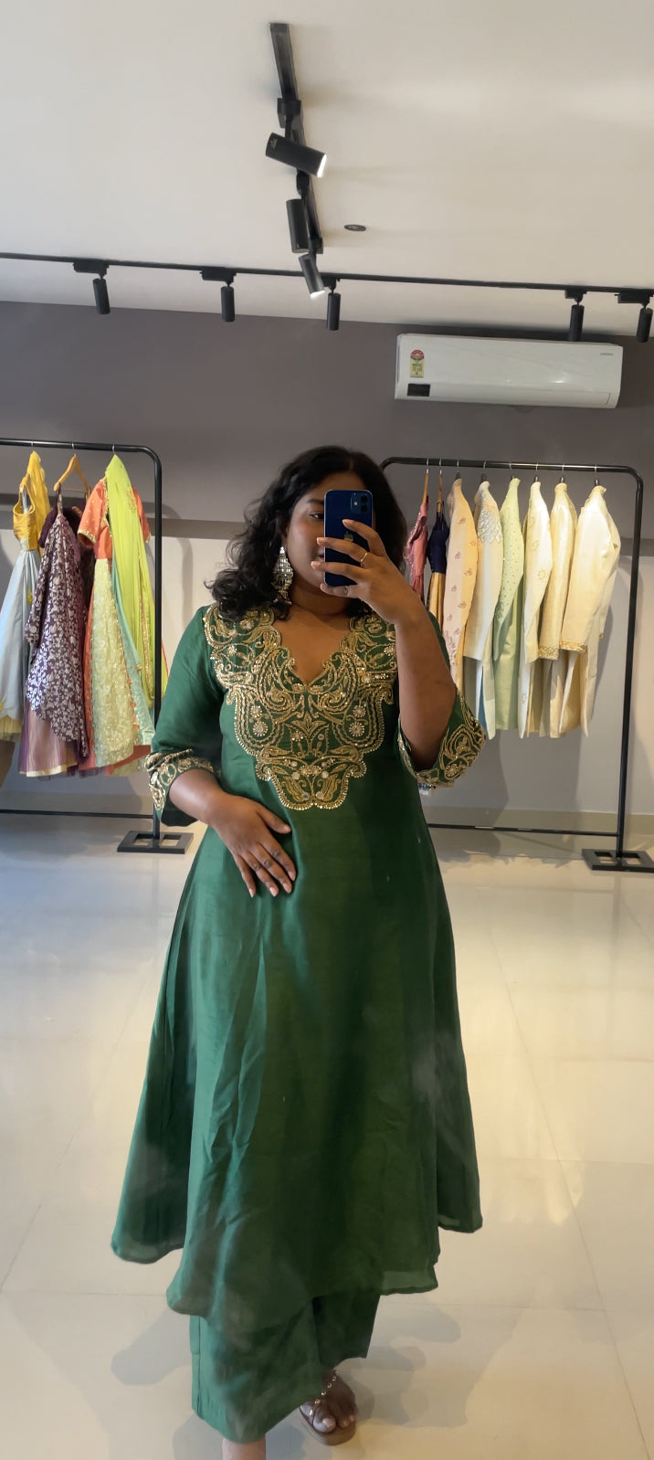 green kurta set 1